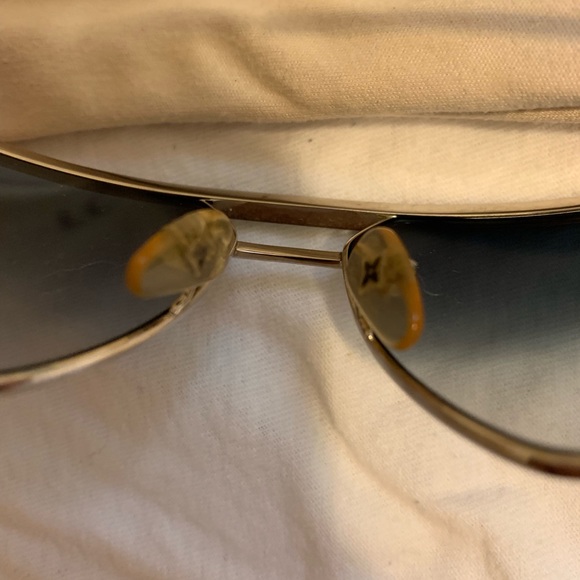 Authentic Louis Vuitton z0167u blue sunglasses - Picture 5 of 7